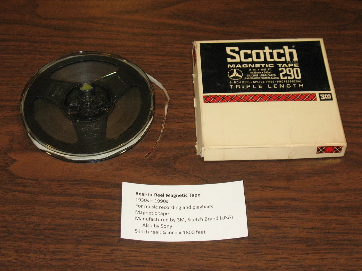 Bobina di nastro magnetico Scotch con confezione storica